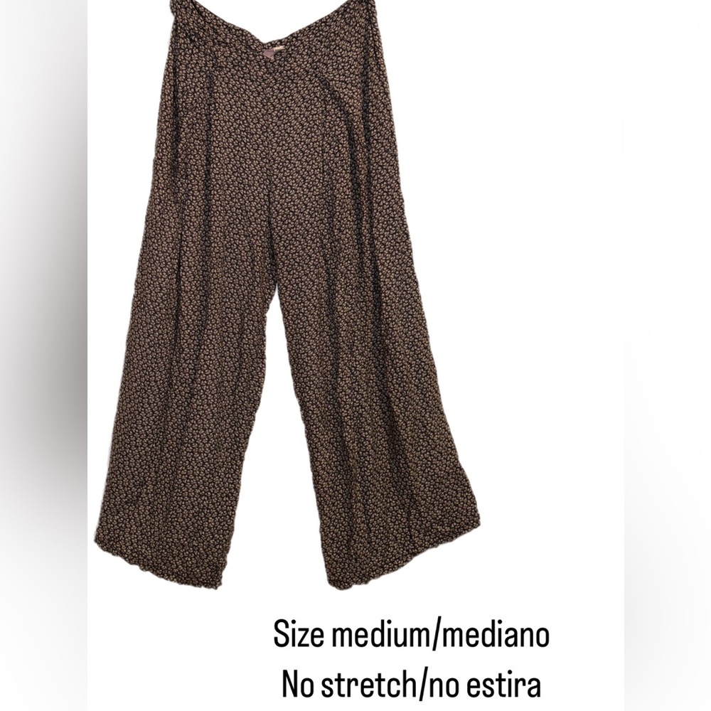 Size medium flowery pants. Wide legs
